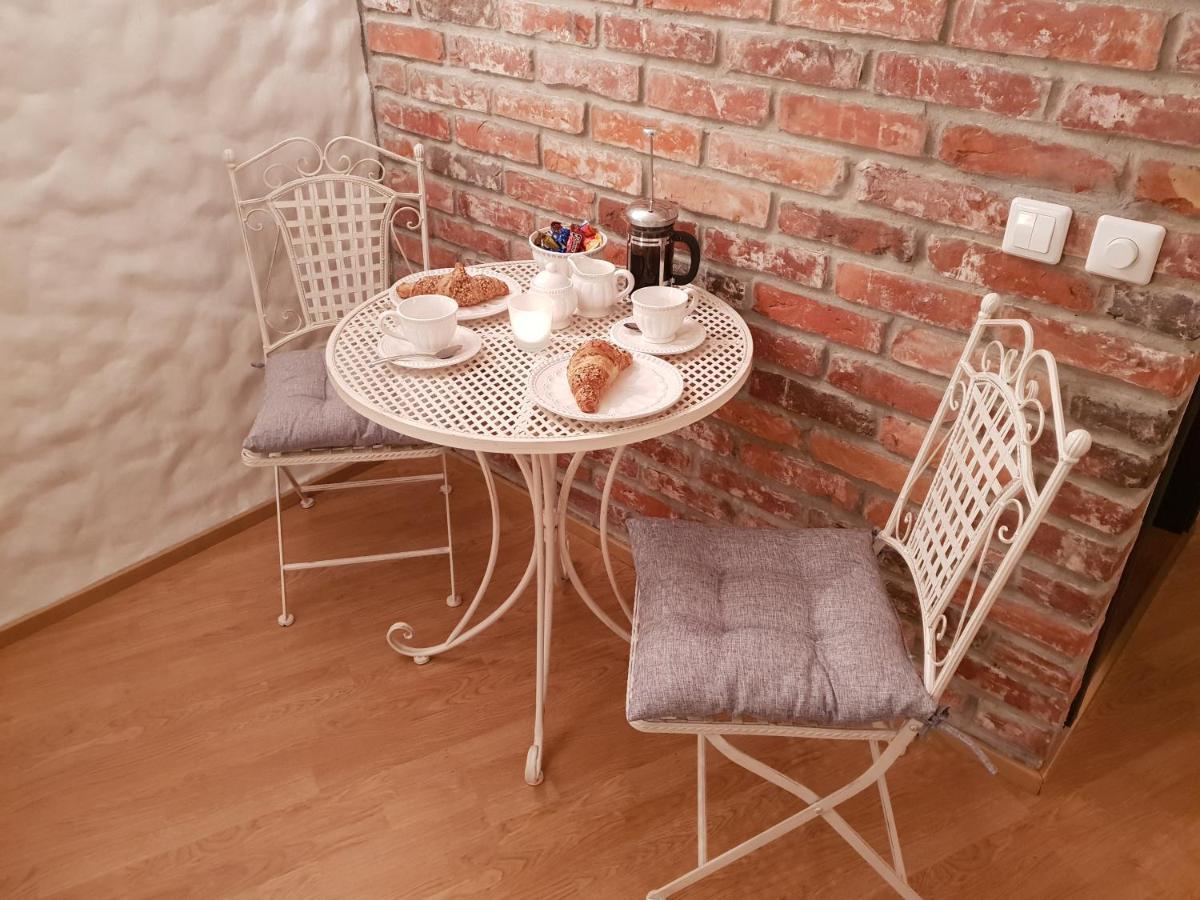 Positively Inspiring For 2 Apartman Pärnu Kültér fotó